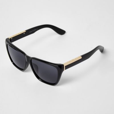 Black angular sunglasses